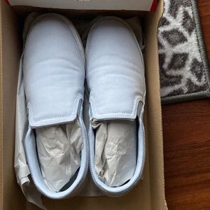 Womens Nike court legacy slip on